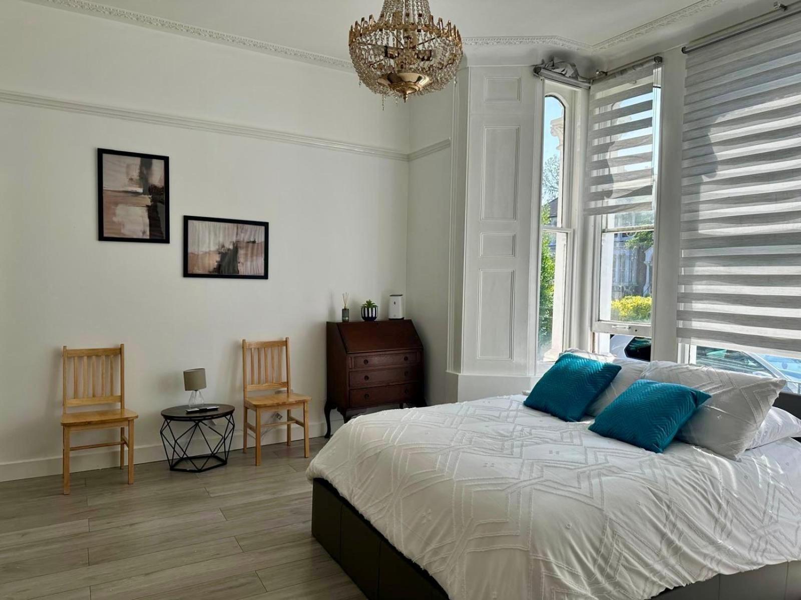 Finsbury Park Studios Лондон Екстер'єр фото
